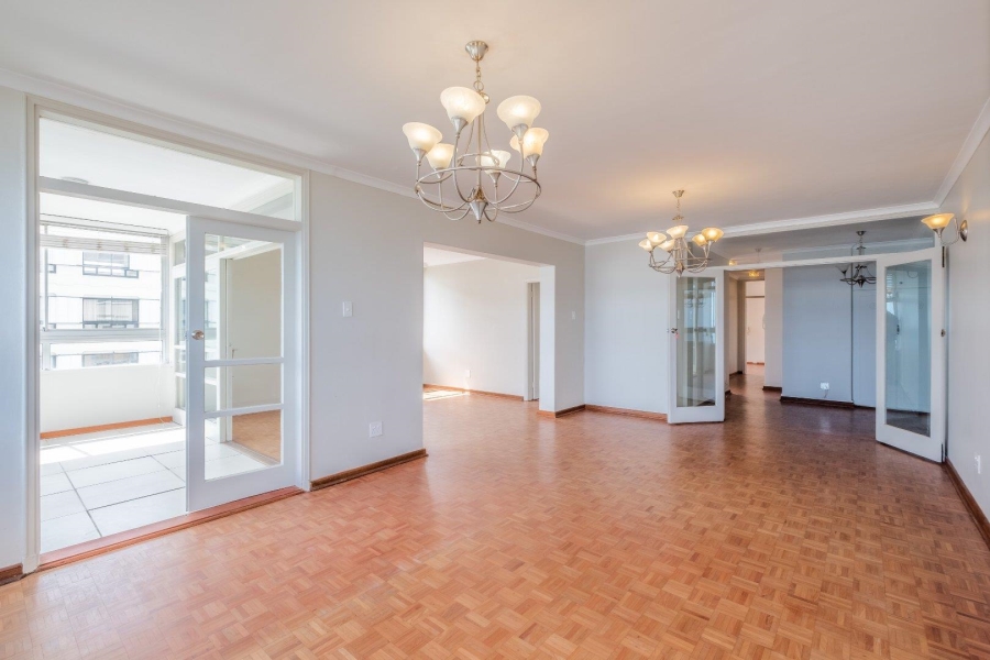 To Let 3 Bedroom Property for Rent in Sea Point Western Cape